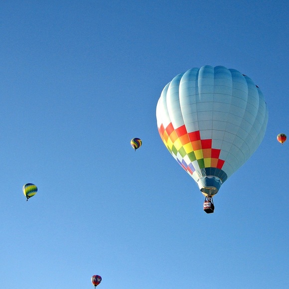 Meet your Posher, Des - Picture 5 of 10